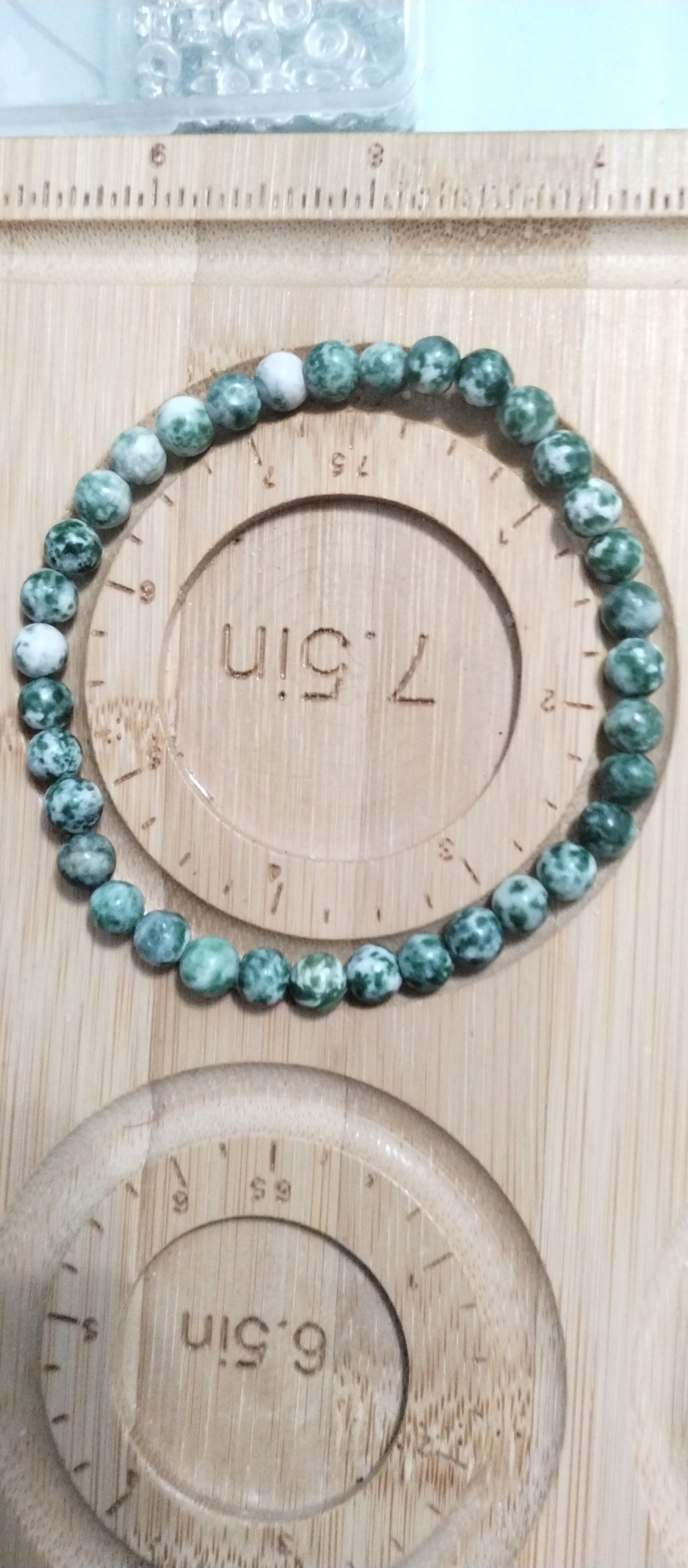 Green Dot Jade Stretch Bracelet