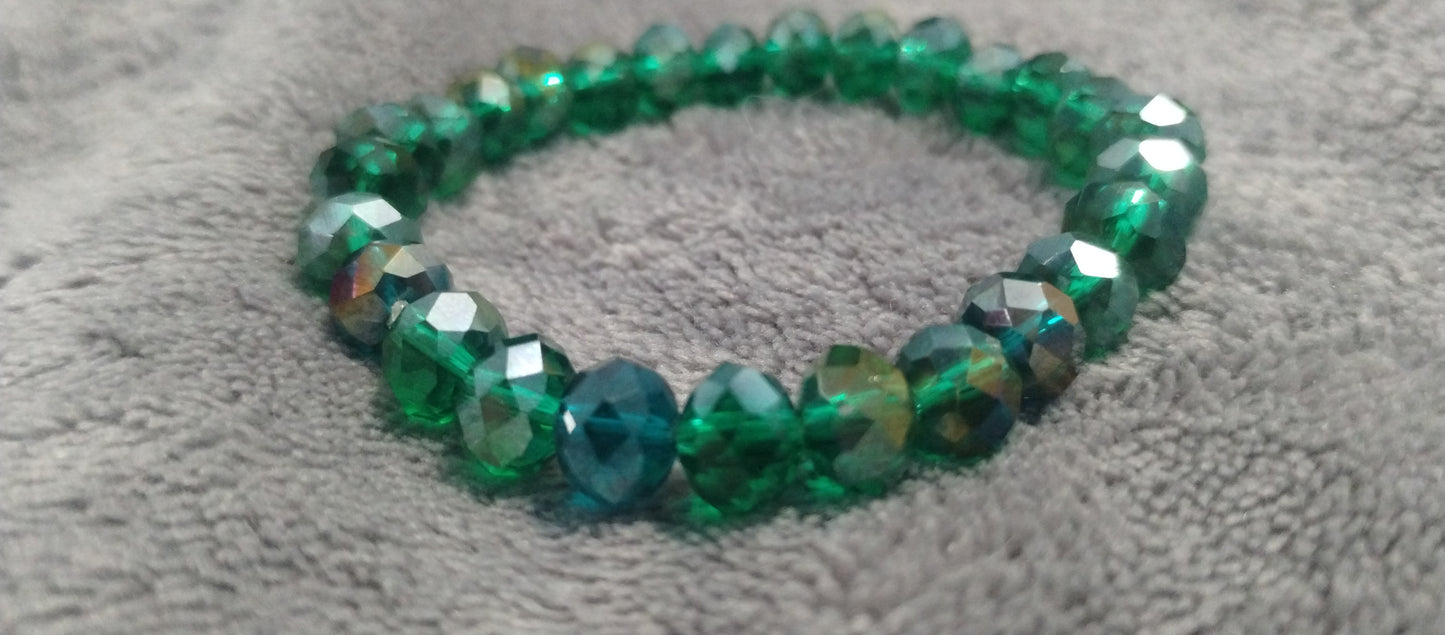 Green Crystal Stretch Bracelet 6 inch