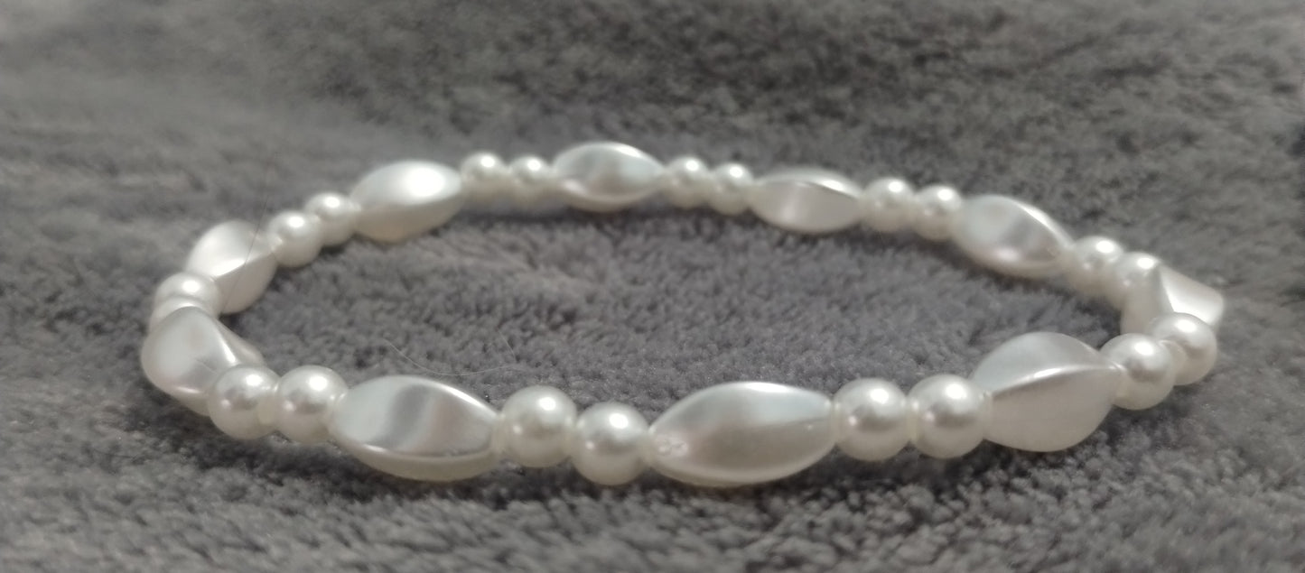 Unique pearl Bracelets! 5-6 mm