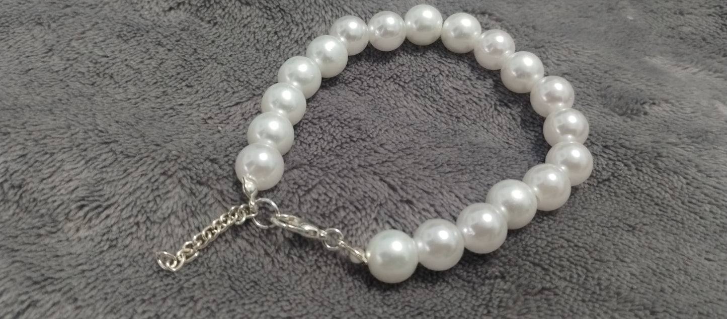 Pearl Bracelets!! Multiple Styles