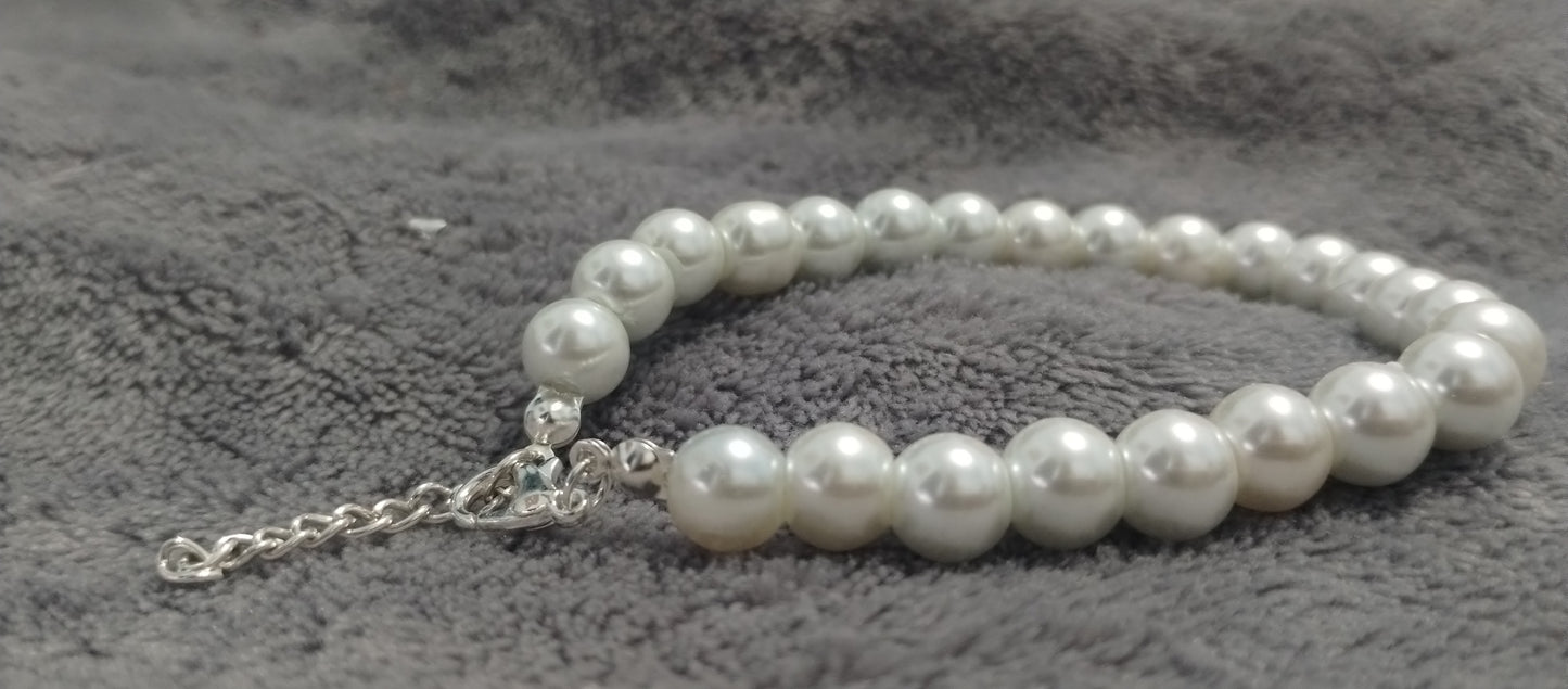 Pearl Bracelets!! Multiple Styles