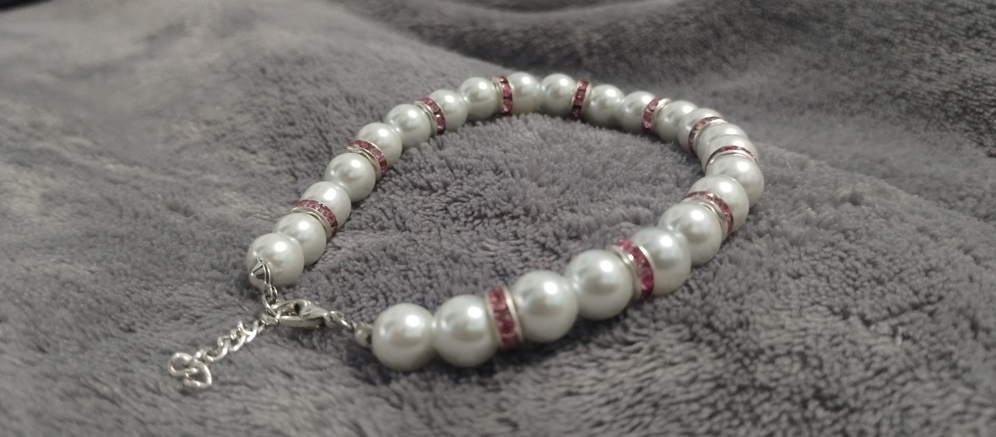 Pearl Bracelets!! Multiple Styles