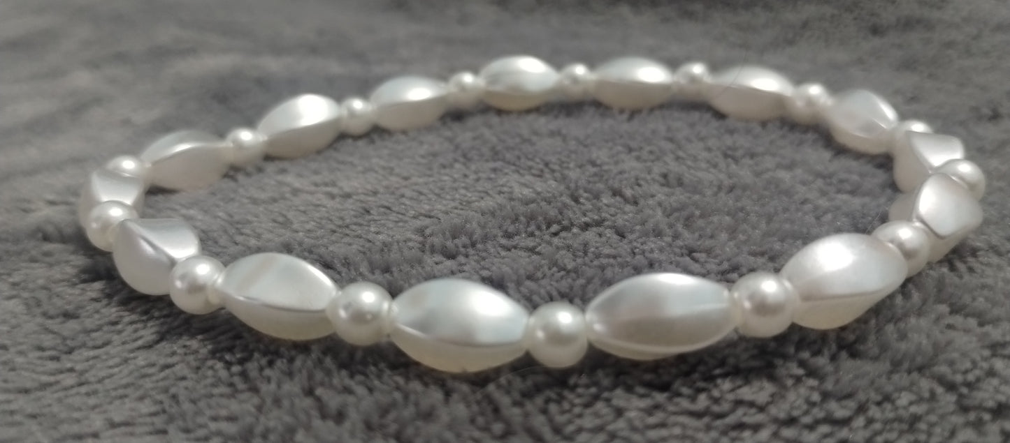 Unique pearl Bracelets! 5-6 mm