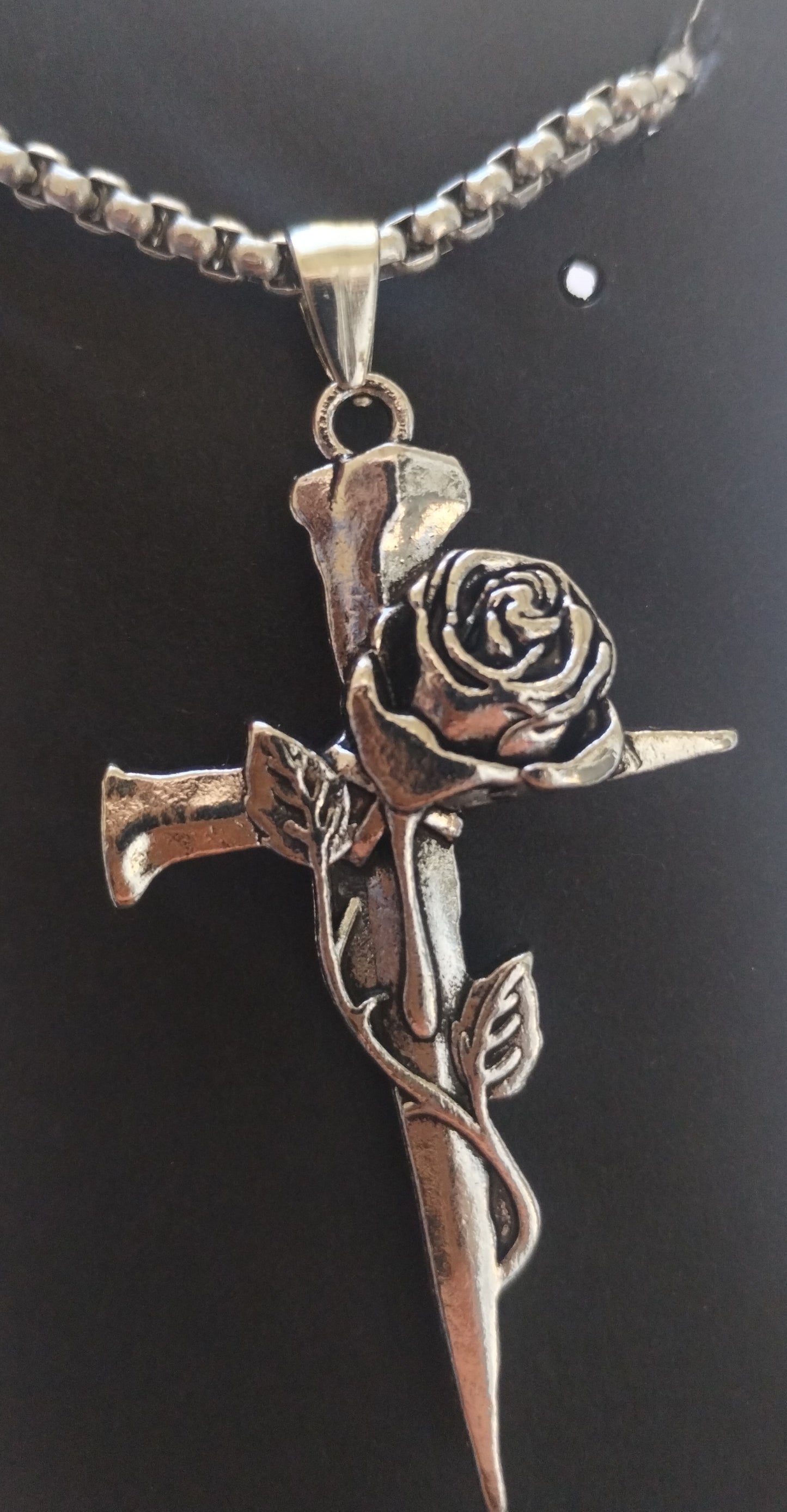 Men's cross w/ beautiful rose in silver