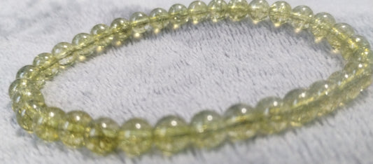 Peridot stone stretch bracelet 7 inch